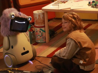 OlloNi, Robot AI Peliharaan yang Bisa Mengingat dan Memahami 
Emosi (Foto: Ollobot)