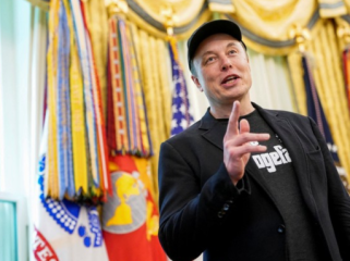 SpaceX Mau Mega IPO, Kekayaan Elon Musk Makin Nggak Ngotak
(Foto: REUTERS/Nathan Howard)
