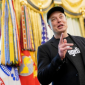 SpaceX Mau Mega IPO, Kekayaan Elon Musk Makin Nggak Ngotak
(Foto: REUTERS/Nathan Howard)
