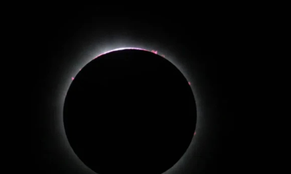 Gerhana Matahari Terlama Abad Ini Ubah Siang Jadi Malam, Kapan?
(Foto: NASA)
