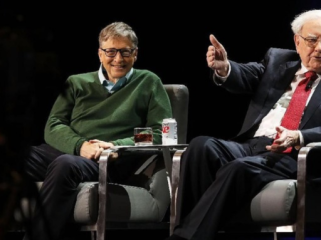 Warren Buffett hentikan dana ke Gates Foundation dengan tak 
mengirim sebagian hartanya pada pertengahan tahun ini. (Foto: 
Getty Images)
