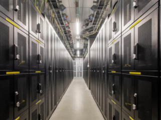 AI Bikin Kebutuhan Data Center RI Melonjak, Telkom Genjot Capex. 
(Foto: Equinix Indonesia)
