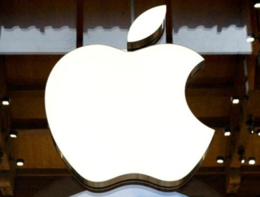 Apple uji chip memori CXMT untuk iPhone dan MacBook, sebagai solusi 
kelangkaan komponen. (Foto: REUTERS/Abdul Saboor)
