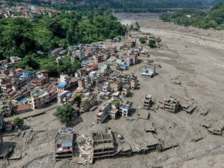 Banjir Seram Nepal, Pakar Soroti Potensi 'Bom Air' dari Proyek China (Foto: AFP/PRABIN RANABHAT)