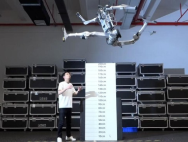 China Bikin Robot 'Superman', Bisa Lompat 2 Meter (Foto: Tangkapan Layar Unitree Robotics)