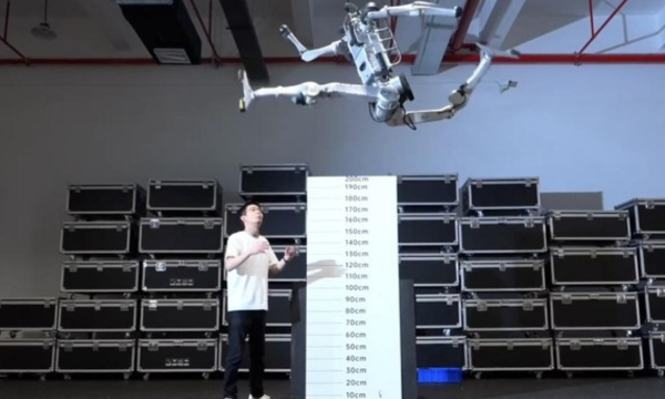 China Bikin Robot 'Superman', Bisa Lompat 2 Meter (Foto: Tangkapan Layar Unitree Robotics)