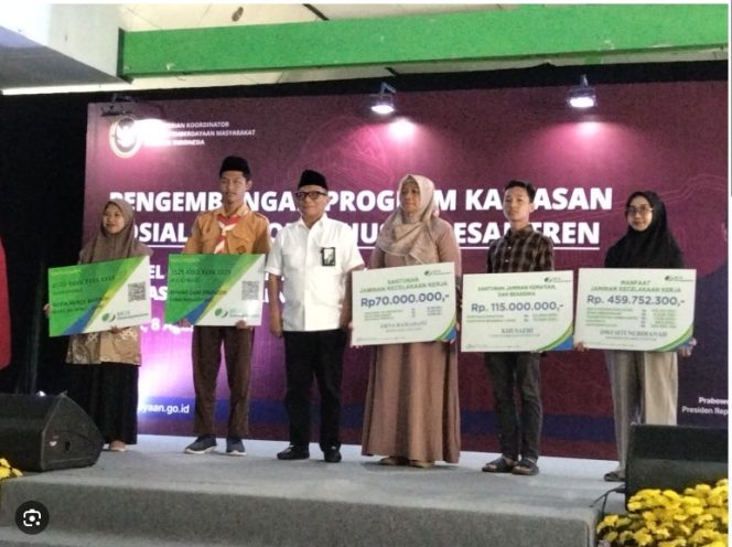 
					BPJS Ketenagakerjaan Perluas Perlindungan Penggerak Ekonomi Pesantren