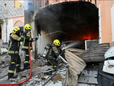 Ilustrasi. Iran menyerang pusat data AI milik AS di Timur Tengah, 
menargetkan infrastruktur penting untuk ekonomi global. (Foto: via 
REUTERS/Ministry of Interior of the King)
