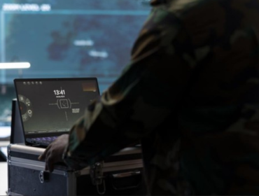Ilustrasi. Peneliti militer China memanfaatkan model AI dari OpenAI dan 
Anthropic untuk mengembangkan sistem pertahanan domestik. (Foto: 
istockphoto/Dragos Condrea)

