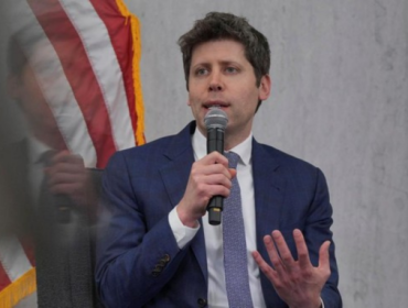 CEO OpenAI Sam Altman sebut industri AI butuh standar internasional untuk 
mengatasi risiko keamanan global. (Foto: REUTERS/Ken Cedeno)
