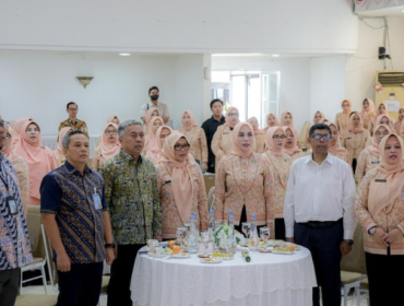 Dharma Wanita Persatuan (DWP) Kota Bogor menggelar pelatihan public speaking untuk meningkatkan kapasitas dan potensi diri pengurus serta anggota. Kegiatan tersebut dibuka Sekretaris Daerah (Sekda) Kota Bogor, Denny Mulyadi, di Paseban Sri Baduga, Balai Kota Bogor, Kamis (24/9/2026).