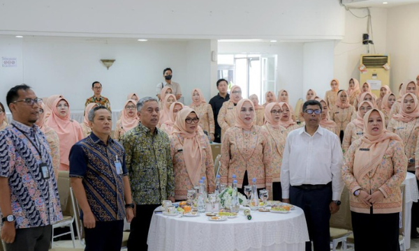 Dharma Wanita Persatuan (DWP) Kota Bogor menggelar pelatihan public speaking untuk meningkatkan kapasitas dan potensi diri pengurus serta anggota. Kegiatan tersebut dibuka Sekretaris Daerah (Sekda) Kota Bogor, Denny Mulyadi, di Paseban Sri Baduga, Balai Kota Bogor, Kamis (24/9/2026).