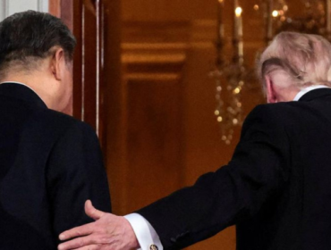 Respons Tak Terduga China Setelah Trump Tiba-Tiba Rombak Nama AI (Foto: REUTERS/Evelyn Hockstein)