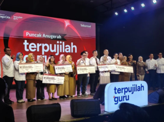 Telkomsel tutup rangkaian program CSR bagi guru-guru di Indonesia bernama Terpujilah Guru di M  Bloc Space, Jaksel, Rabu (23/9). (Foto: Thomas Bosco/kumparan)
