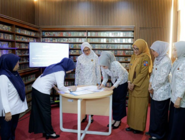 Yayasan Kanker Indonesia (YKI) Kota Bogor bersama Lembaga Penyiaran Publik Radio Republik Indonesia (LPP RRI) Bogor menandatangani nota kesepahaman (MoU) sebagai upaya memperkuat sosialisasi dan edukasi terkait kanker payudara dan serviks kepada masyarakat.

Penandatanganan kerja sama dilakukan Ketua YKI Kota Bogor, Yantie Rachim bersama Kepala LPP RRI Bogor, Nordiana, di Kantor LPP RRI Bogor, Jalan Pangrango, Kecamatan Bogor Tengah, Kota Bogor, Senin (28/9/2026).