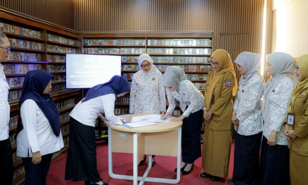 Yayasan Kanker Indonesia (YKI) Kota Bogor bersama Lembaga Penyiaran Publik Radio Republik Indonesia (LPP RRI) Bogor menandatangani nota kesepahaman (MoU) sebagai upaya memperkuat sosialisasi dan edukasi terkait kanker payudara dan serviks kepada masyarakat.

Penandatanganan kerja sama dilakukan Ketua YKI Kota Bogor, Yantie Rachim bersama Kepala LPP RRI Bogor, Nordiana, di Kantor LPP RRI Bogor, Jalan Pangrango, Kecamatan Bogor Tengah, Kota Bogor, Senin (28/9/2026).