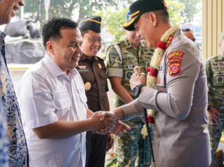 Ketua DPRD Kota Bogor, Dr. Adityawarman Adil, menghadiri upacara penerimaan Kapolresta Bogor Kota di Mako Polresta Bogor Kota, Selasa (29/9/2026).