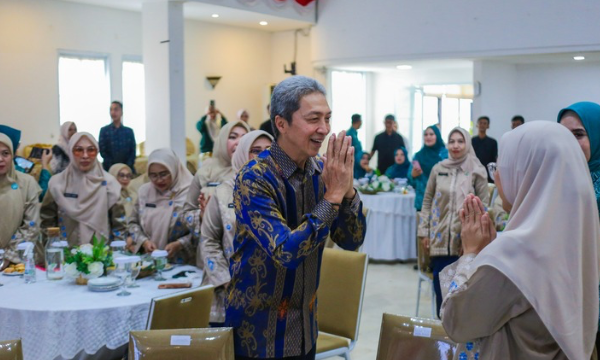 Wali Kota Bogor, Dedie A. Rachim mengatakan, Kota Bogor dan Kota Makassar merupakan dua daerah yang masuk dalam Jaringan Kota Pusaka Indonesia.

Hal tersebut disampaikannya saat menghadiri kunjungan studi tiru Tim Penggerak Pemberdayaan dan Kesejahteraan Keluarga (TP PKK) Kota Makassar di Kota Bogor, Kamis (24/9/2026).
