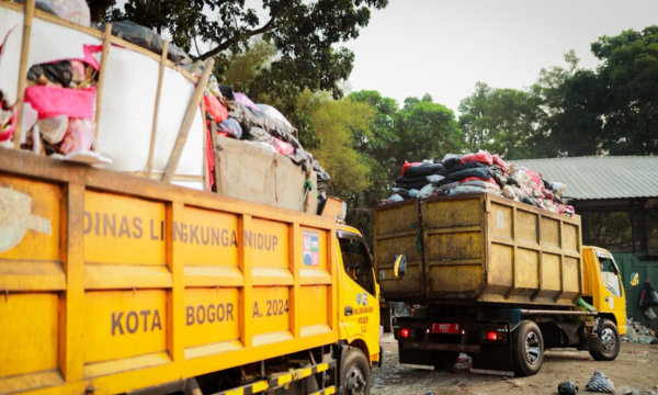 truk sampah dlh kota bogor. (foto: kominfo)