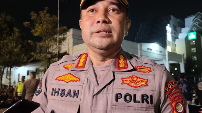 
					Dini Hari Polda DIY Pulangkan 32 Peserta Aksi di DPRD DIY