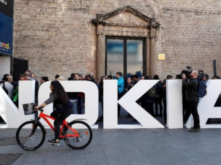 Bukan HP, Nokia Punya Sumber Duit Baru yang Laku Keras
(Foto: REUTERS/Yves Herman)
