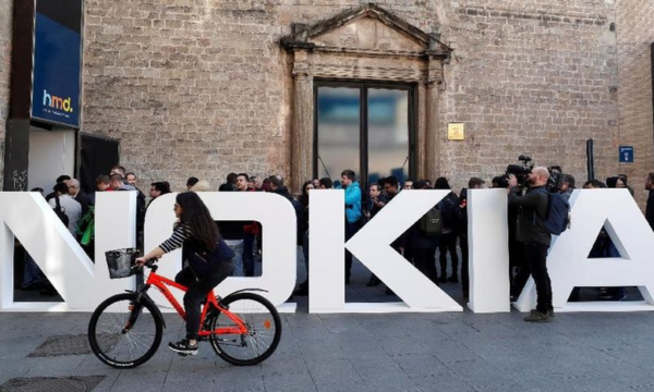 Bukan HP, Nokia Punya Sumber Duit Baru yang Laku Keras
(Foto: REUTERS/Yves Herman)
