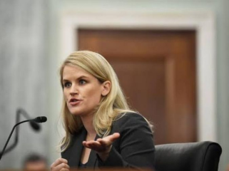 Mantan karyawan sekaligus pelapor pelanggaran (whistleblower) Facebook, 
Frances Haugen. (Foto: Matt McClain/Pool via Reuters)

