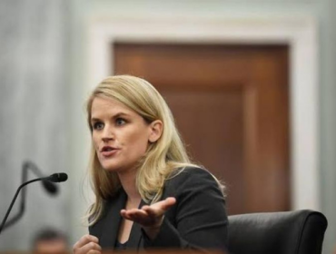 Mantan karyawan sekaligus pelapor pelanggaran (whistleblower) Facebook, 
Frances Haugen. (Foto: Matt McClain/Pool via Reuters)
