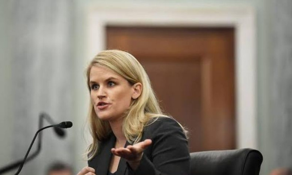 Mantan karyawan sekaligus pelapor pelanggaran (whistleblower) Facebook, 
Frances Haugen. (Foto: Matt McClain/Pool via Reuters)
