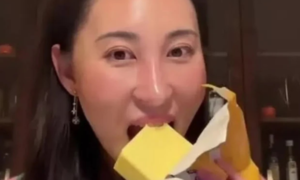 Ramai Tren Mukbang Mentega di TikTok, Ini Kata Pakar (Foto: TikTok 
@steakandbuttergal)
