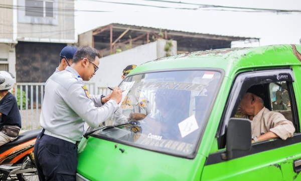 Kota Bogor - Pemerintah Kota (Pemkot) Bogor terus berkomitmen melakukan penataan di setiap wilayah Kota Bogor, termasuk kawasan Jalan Merdeka, Bogor Tengah, dan sekitarnya.
(photo : kominfo)