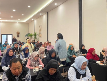 Dosen Sains Komunikasi FISIP Unida Dorong Pelaku Usaha Desa Susun Strategi Komunikasi Berbasis Keunggulan Produk dan AI (photo : msy)
