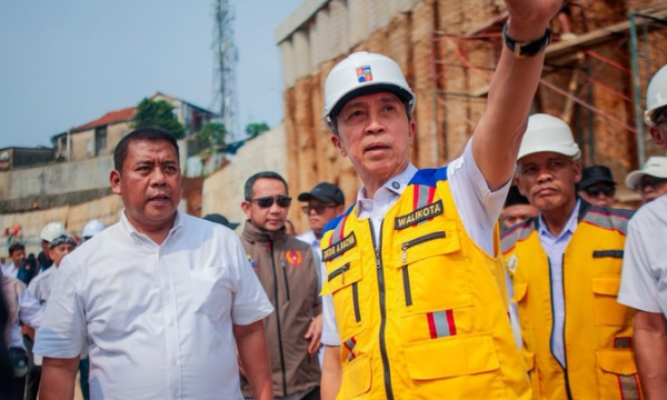 Kota Bogor - Progres pembangunan trase baru Jalan Saleh Danasasmita, Kecamatan Bogor Selatan, Kota Bogor, saat ini lebih cepat dengan deviasi positif sebesar dua persen. (photo : kominfo)