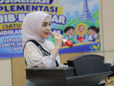 Kota Bogor - Pemerintah Kota (Pemkot) Bogor melalui Dinas Pendidikan (Disdik) menggelar Sosialisasi Implementasi Wajib Belajar 1 Tahun Pendidikan Prasekolah untuk meningkatkan pemahaman para pemangku kepentingan, sekaligus memperkuat koordinasi dan sinergi lintas sektor dalam penyelenggaraan pendidikan prasekolah. (photo : kominfo)