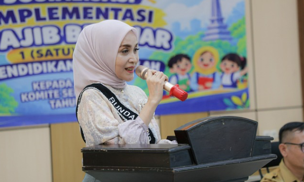 Kota Bogor - Pemerintah Kota (Pemkot) Bogor melalui Dinas Pendidikan (Disdik) menggelar Sosialisasi Implementasi Wajib Belajar 1 Tahun Pendidikan Prasekolah untuk meningkatkan pemahaman para pemangku kepentingan, sekaligus memperkuat koordinasi dan sinergi lintas sektor dalam penyelenggaraan pendidikan prasekolah. (photo : kominfo)