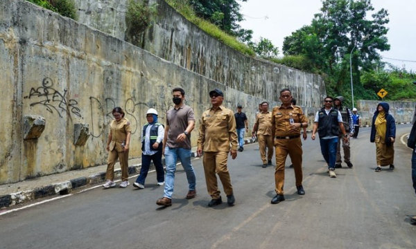 Trase baru Jalan Saleh Danasasmita menyuguhkan pemandangan Gunung Salak jika dilihat dari arah Jalan Lawang Gintung. (photo : kominfo)