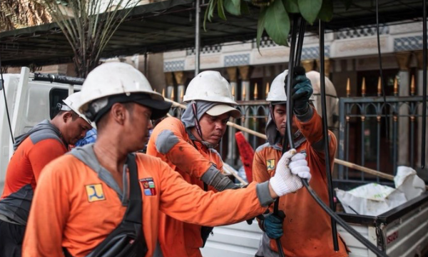 Pemerintah Kota (Pemkot) Bogor terus melakukan penataan kabel. Hal ini merupakan lanjutan dari program Beutifikasi Kota Bogor. (photo : kominfo)