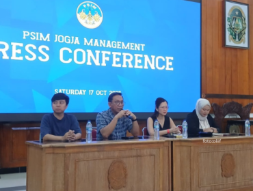 konfrensi pers pemecatan Pelatih PSIM Jogja Jean Paul Van Gastel. (foto: ollife)