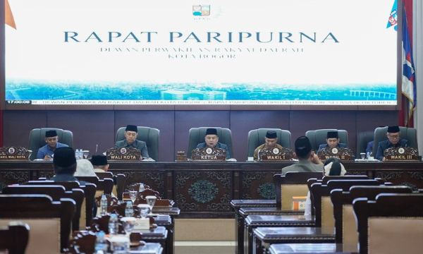 paripurna perda adminiduk dan perda pasar/(foto: humpro)